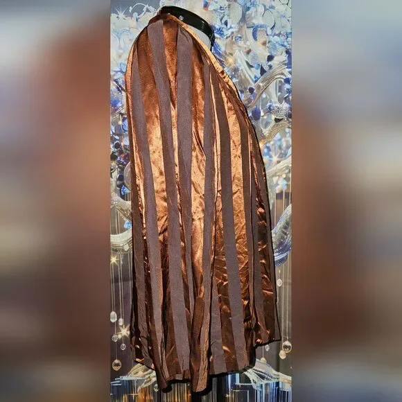 Magnitude: Size M, Shirt - Picture 3 of 3